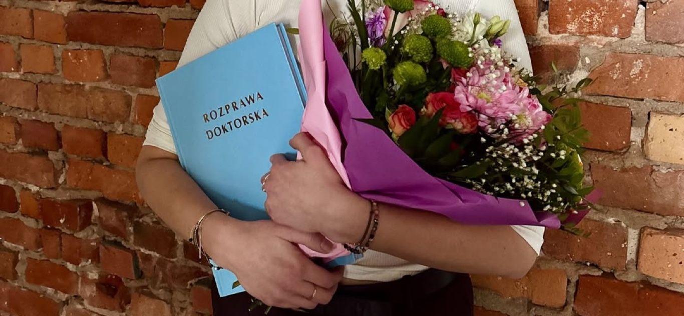 Gratulacje, dr Miko - doktorat z wyróżnieniem !